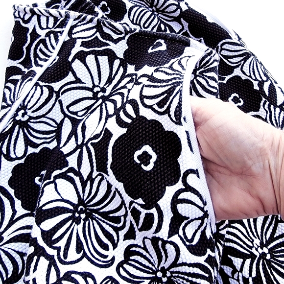 DRESSBARN ♡ NWT Gorgeous Black 'n White Floral Comfy 'n Stretchy Mini Skort S - Picture 7 of 14